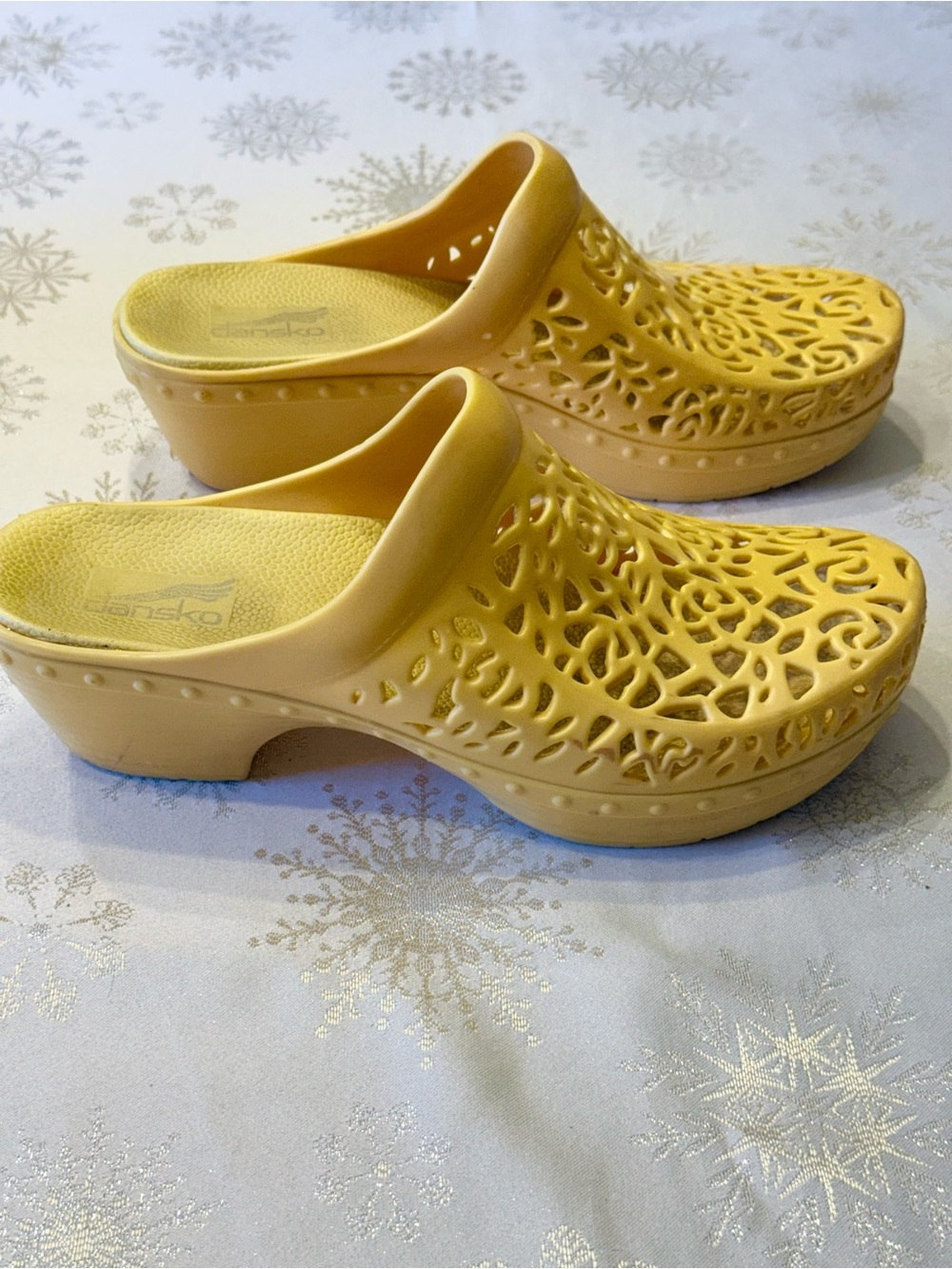 Dansko Pippa Yellow Clog Shoe, Open Back, Thermoplastic EU 40 women’s 9